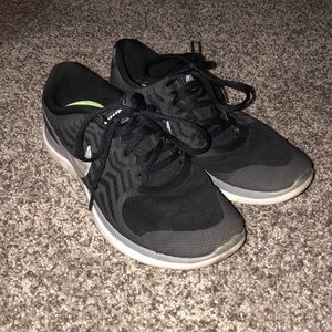 Nike Free Runs size 7.5